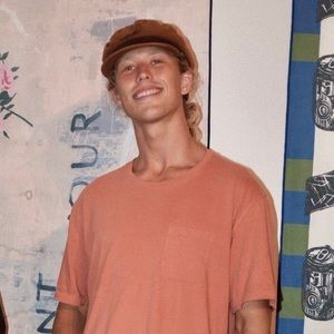 Meet your Posher, Nickolas